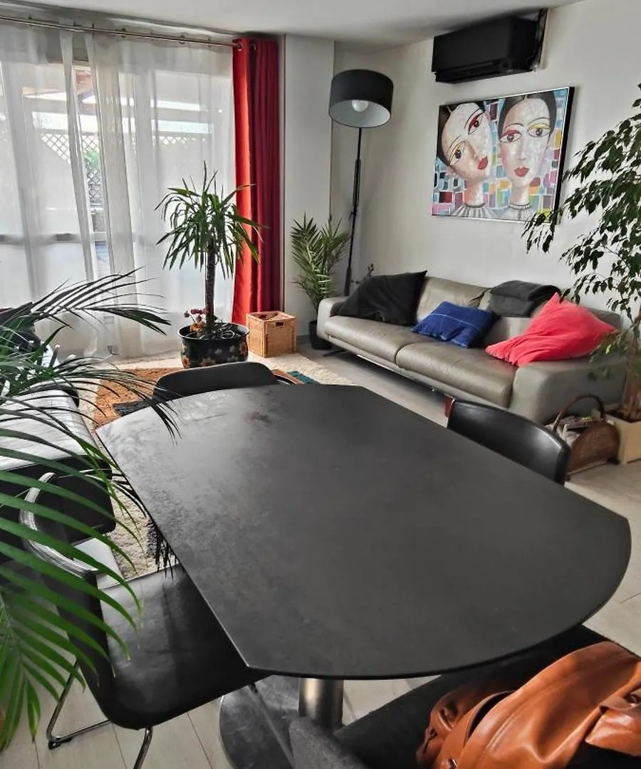 Appartement Avec Grande Terrasse Le Blanc-Mesnil Apartment