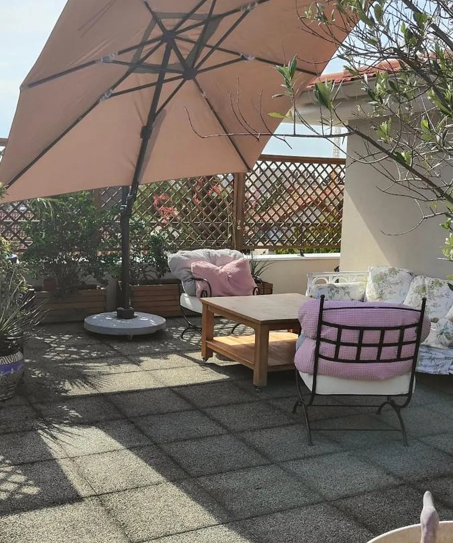 Appartement Avec Grande Terrasse Le Blanc-Mesnil 0*,